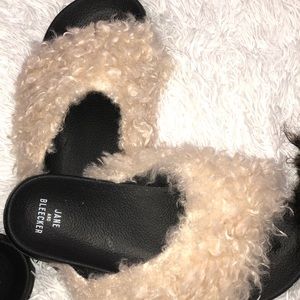 Black or Cream Curly Fur Slippers